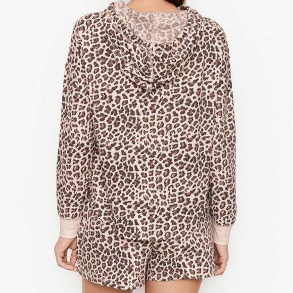 NWOT Victoria's Secret Glow Leopard Thermal Waffle Pajamas/Loungewear Set - Picture 2 of 6